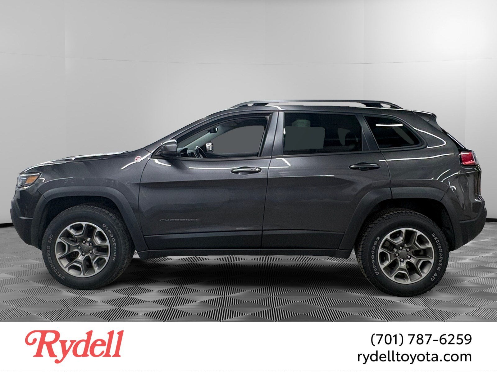 2020 Jeep Cherokee — side profile view