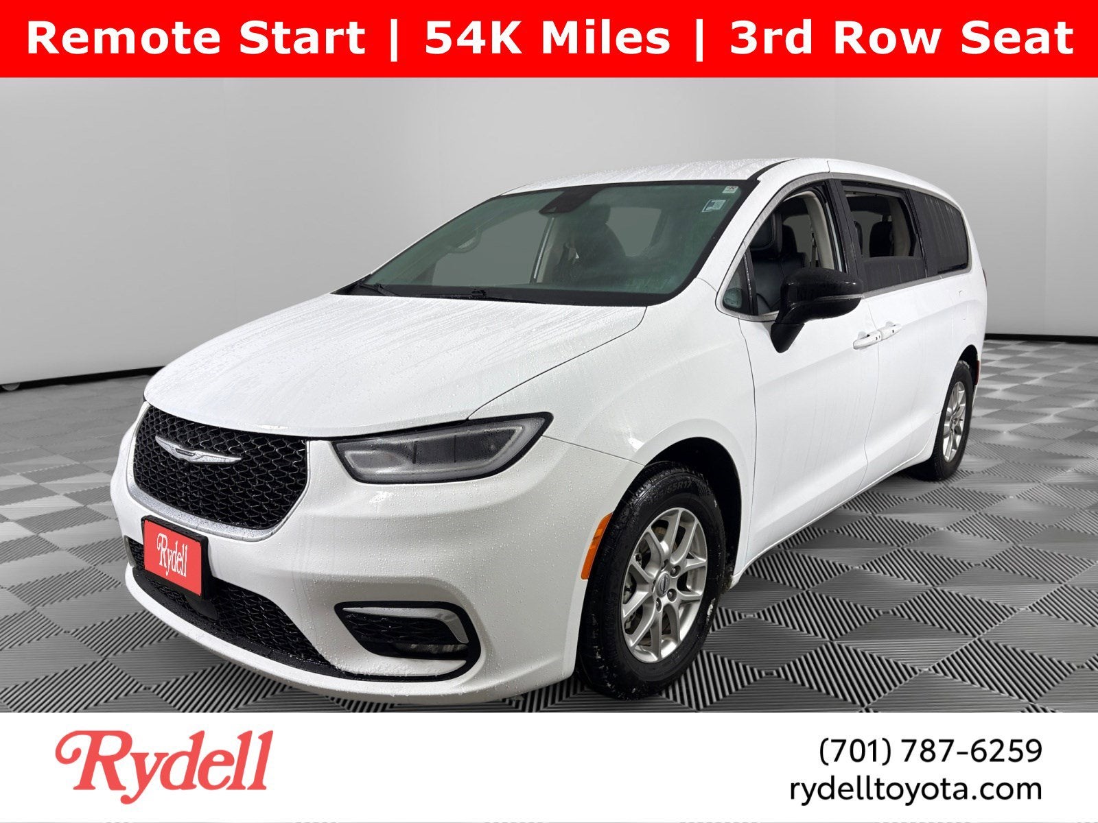 2024 Chrysler Pacifica Touring L in Bright White Clearcoat — front three-quarter view