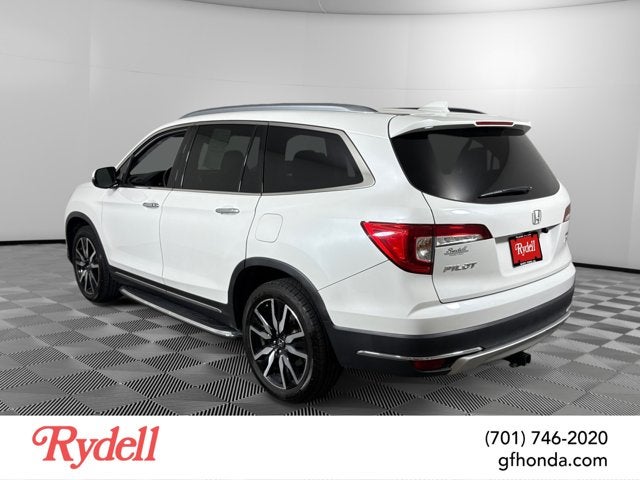 2020 Honda Pilot — rear three-quarter view