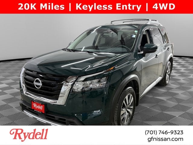 2024 Nissan Pathfinder SL in Obsidian Green Pearl — front three-quarter view