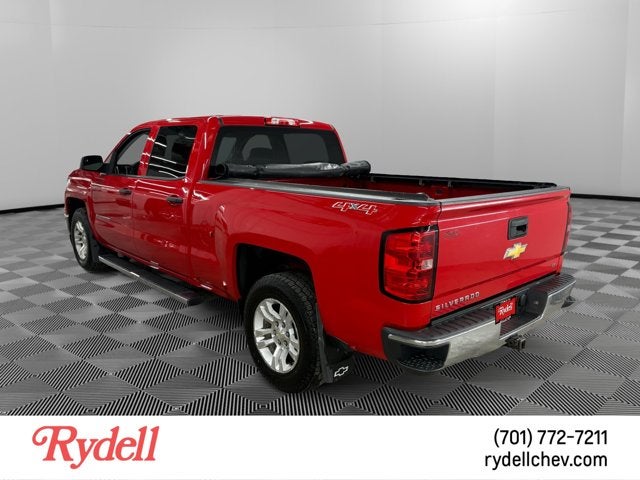 2014 Chevrolet Silverado 1500 — rear three-quarter view