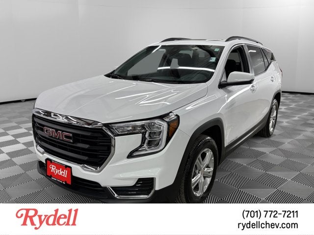 2024 GMC Terrain SLE in Summit White — front three-quarter view